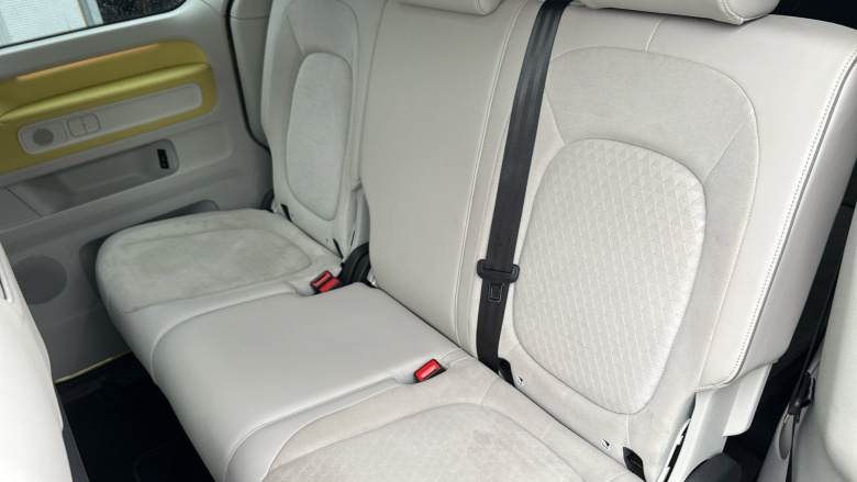 Volkswagen ID. Buzz 150kW Style Pro 77kWh 5dr Auto Electric Estate